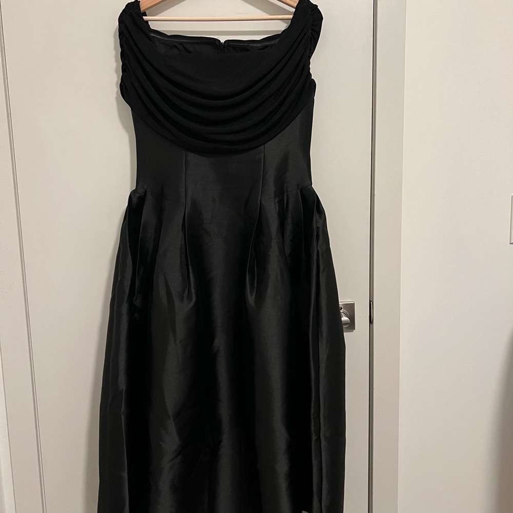 Chic Strapless Black Dress - Picture 6 of 7